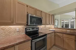 1020 Lytham Ct, West Palm Beach, FL 33411 - Photo 7
