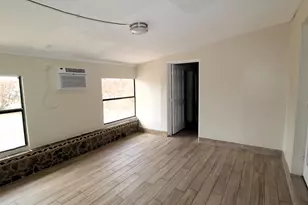 100 SE Celestia Ct, Port Saint Lucie, FL 34983 - Photo 13