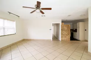 100 SE Celestia Ct, Port Saint Lucie, FL 34983 - Photo 5