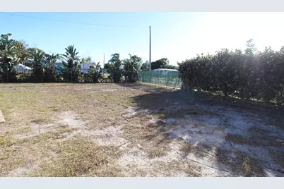 100 SE Celestia Court, Port Saint Lucie, FL 34983 - Photo 13