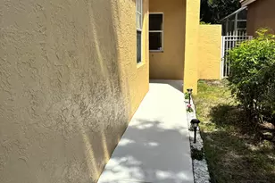 5852 Eagle Cay Terrace, Coconut Creek, FL 33073 - Photo 7