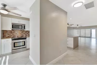1131 Violet Terrace #104, Delray Beach, FL 33445 - Photo 3