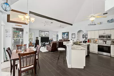 314 SW Majestic Terrace, Port Saint Lucie, FL 34984 - Photo 9