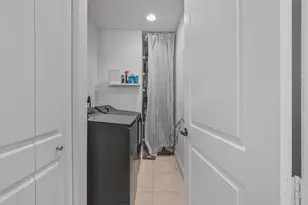 1709 NE 8th St, Fort Lauderdale, FL 33304 - Photo 21