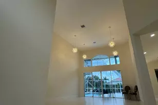 7686 La Corniche Cir, Boca Raton, FL 33433 - Photo 9