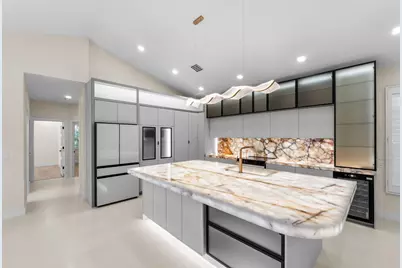 7686 La Corniche Circle, Boca Raton, FL 33433 - Photo 5