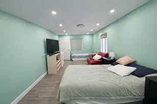 1381 W 1st St, West Palm Beach, FL 33404 - Photo 13