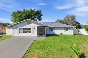 5501 Palm Dr, Fort Pierce, FL 34982 - Photo 1