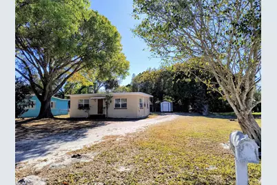 1215 Soltman Avenue, Fort Pierce, FL 34950 - Photo 5