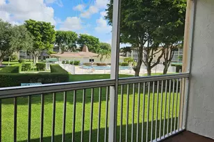 300 Village Green Cir S, Palm Springs, FL 33461 - Photo 19