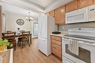 302 Capri G, Delray Beach, FL 33484 - Photo 11