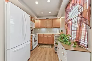 302 Capri G, Delray Beach, FL 33484 - Photo 9