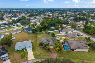 562 SW Souris Avenue, Port Saint Lucie, FL 34953 - Photo 41