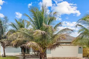 562 SW Souris Ave, Port Saint Lucie, FL 34953 - Photo 43