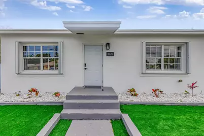 1075 W 30th Street, Riviera Beach, FL 33404 - Photo 3
