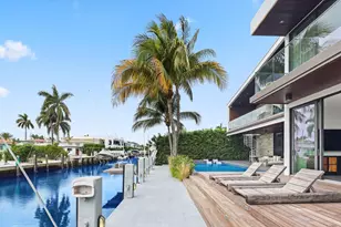 830 NE 71st St, Boca Raton, FL 33487 - Photo 49