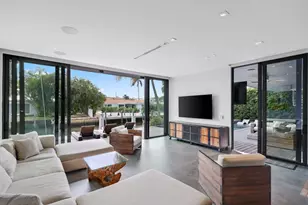 830 NE 71st St, Boca Raton, FL 33487 - Photo 13