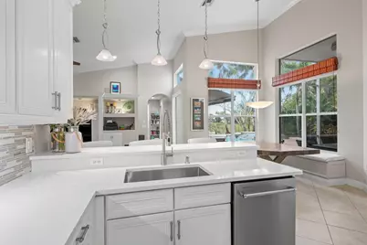 10812 Castle Oak Drive, Boynton Beach, FL 33473 - Photo 11