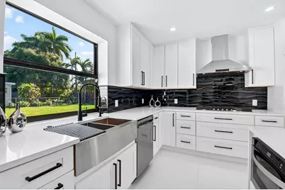 1410 Beta Court N, Lake Clarke Shores, FL 33406 - Photo 19