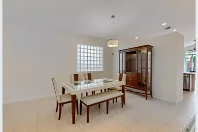 1225 E Magnolia Circle, Delray Beach, FL 33445 - Photo 5