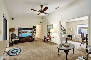 606 Juniper Pl, Wellington, FL 33414 - Photo 5