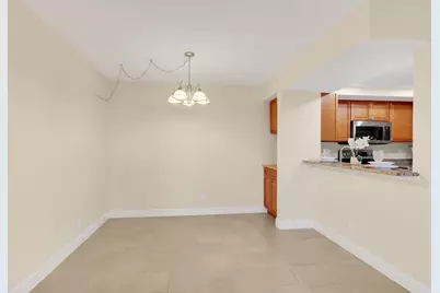 1558 SE Royal Green Circle #101, Port Saint Lucie, FL 34952 - Photo 7