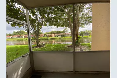 138 Lake Frances Drive, West Palm Beach, FL 33411 - Photo 11