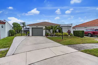 8321 Bonita Isle Dr Drive, Lake Worth, FL 33467 - Photo 5