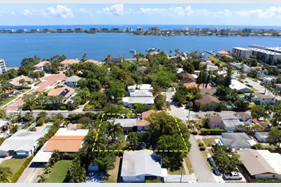 1629 S Lakeside Drive, Lake Worth Beach, FL 33460 - Photo 1