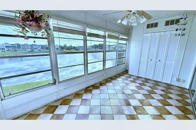 3082 Oakridge U, Deerfield Beach, FL 33442 - Photo 3