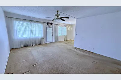 3082 Oakridge U, Deerfield Beach, FL 33442 - Photo 11