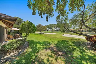 821 Club Dr, Palm Beach Gardens, FL 33418 - Photo 23