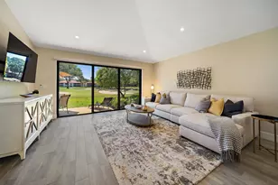 821 Club Dr, Palm Beach Gardens, FL 33418 - Photo 7