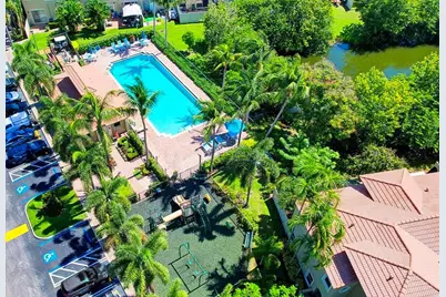 297 Lake Monterey Circle, Boynton Beach, FL 33426 - Photo 3