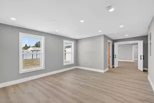 2058 SE Watercrest St, Port Saint Lucie, FL 34984 - Photo 23