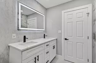 2058 SE Watercrest St, Port Saint Lucie, FL 34984 - Photo 29