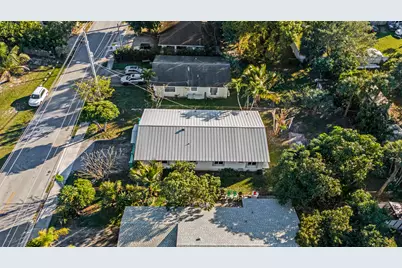3443 NE 3rd Avenue, Oakland Park, FL 33334 - Photo 1