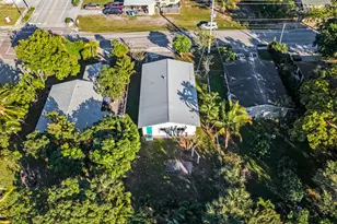 3443 NE 3rd Ave, Oakland Park, FL 33334 - Photo 3