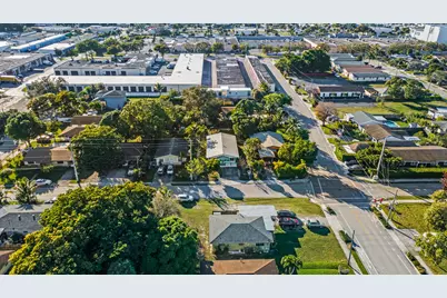 3443 NE 3rd Avenue, Oakland Park, FL 33334 - Photo 5