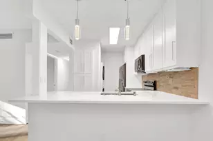 3402 Gardens E Dr, Palm Beach Gardens, FL 33410 - Photo 1