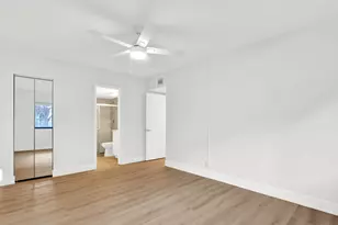 3402 Gardens E Dr, Palm Beach Gardens, FL 33410 - Photo 15