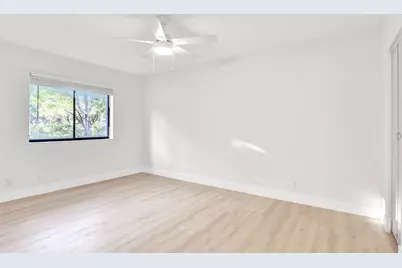 3402 Gardens East Drive #19a, Palm Beach Gardens, FL 33410 - Photo 13