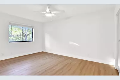 3402 Gardens East Drive #19a, Palm Beach Gardens, FL 33410 - Photo 13