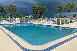 533 S Lakes End Dr, Fort Pierce, FL 34982 - Photo 25