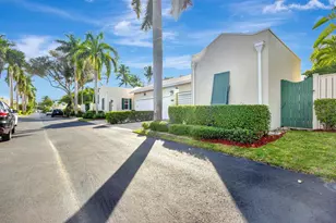 17161 Bermuda Village Dr, Boca Raton, FL 33487 - Photo 3