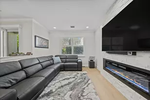 6058 Seminole Gardens Cir, Riviera Beach, FL 33418 - Photo 9