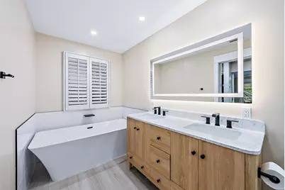 12910 La Rochelle Circle, Palm Beach Gardens, FL 33410 - Photo 15