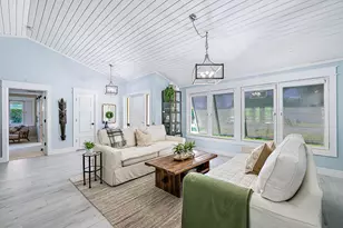 12910 La Rochelle Cir, Palm Beach Gardens, FL 33410 - Photo 11