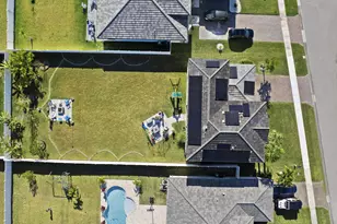 7461 NW Greenspring St, Port Saint Lucie, FL 34987 - Photo 9