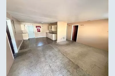 812 N 24th Street, Fort Pierce, FL 34950 - Photo 7